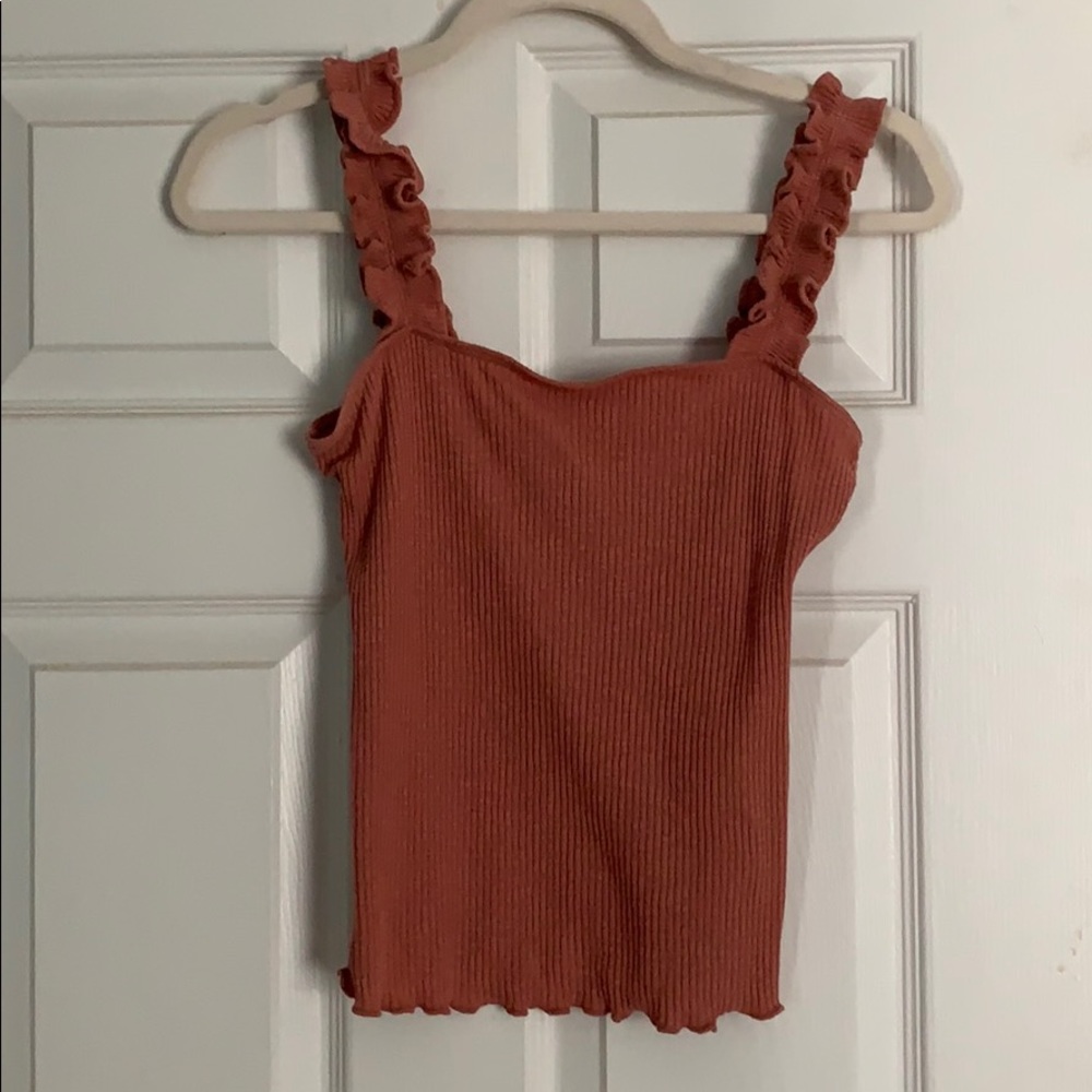 Boutique Ruffle ribbed tank, size medium